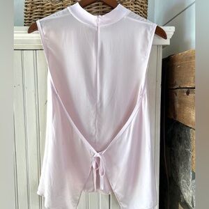 Vince Silk Tank Top 100% Silk Rib Trim with Back Tie Detail Light Pale Pink Sz L